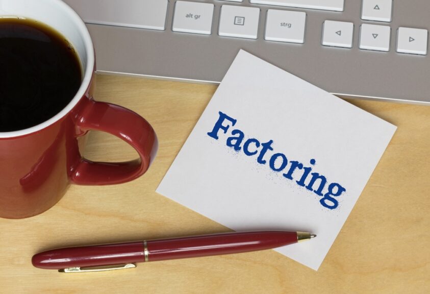Factoringと書かれたメモ紙