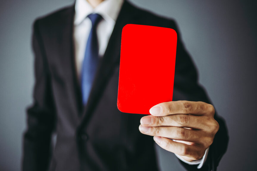 詐欺行為が発覚した場合に問われる罪